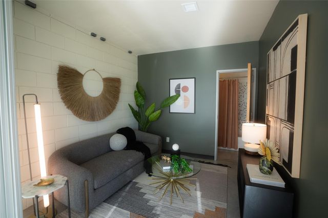 4801 S Congress Ave H5, Austin, TX 78745