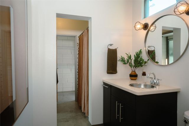 4801 S Congress Ave H5, Austin, TX 78745