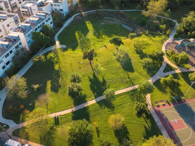 4801 S Congress Ave H5, Austin, TX 78745