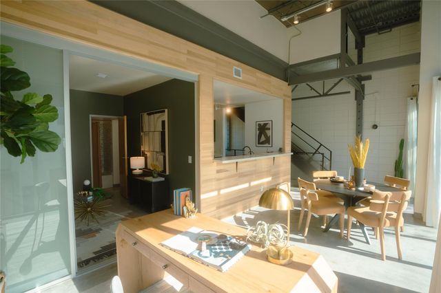 4801 S Congress Ave H5, Austin, TX 78745