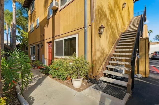 5505 Adelaide Avenue 14, San Diego, CA 92115