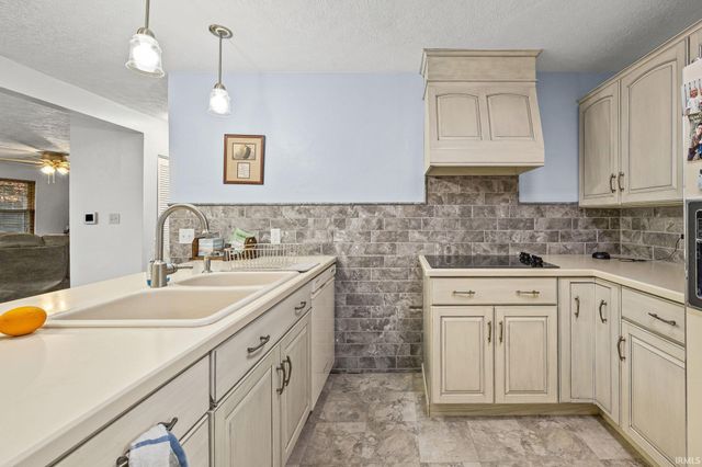 6732 N State Road 39 Road, Mulberry, IN 46058