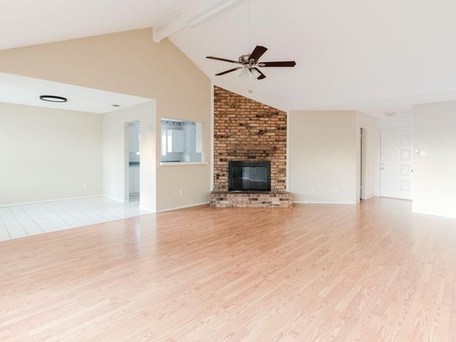 6825 Longleaf Lane, Fort Worth, TX 76137