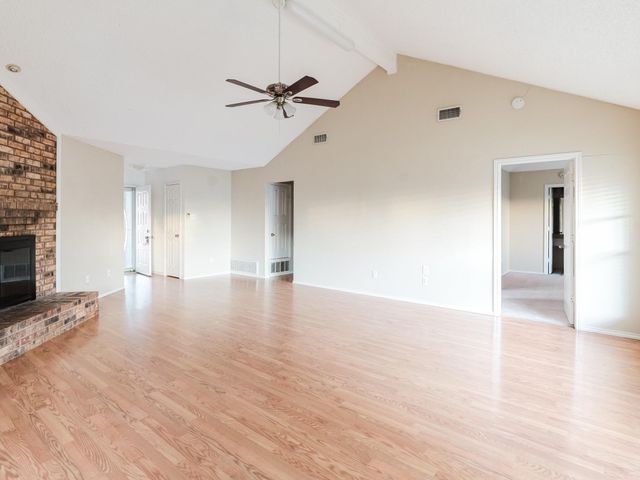 6825 Longleaf Lane, Fort Worth, TX 76137