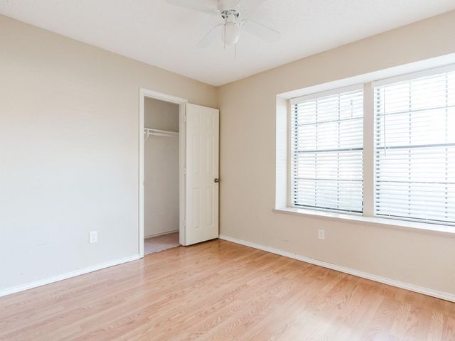 6825 Longleaf Lane, Fort Worth, TX 76137
