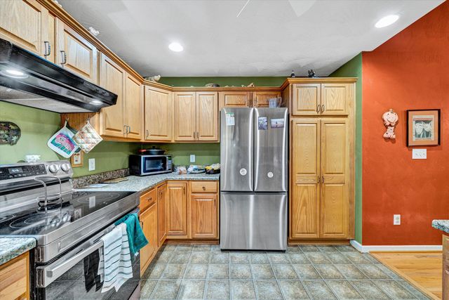 7123 Tall Oak LN, Roanoke, VA 24018