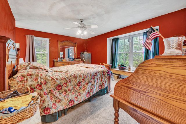7123 Tall Oak LN, Roanoke, VA 24018