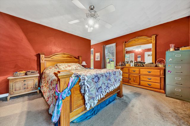 7123 Tall Oak LN, Roanoke, VA 24018