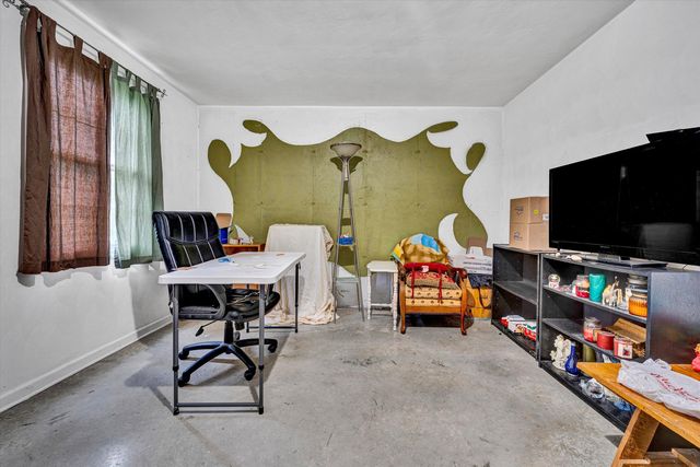 7123 Tall Oak LN, Roanoke, VA 24018
