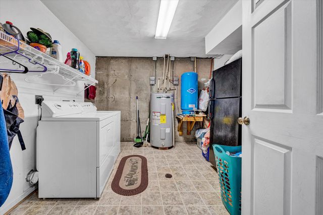 7123 Tall Oak LN, Roanoke, VA 24018