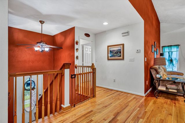 7123 Tall Oak LN, Roanoke, VA 24018