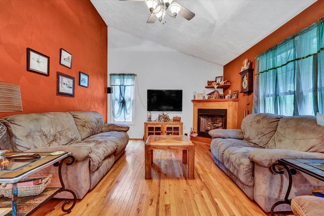7123 Tall Oak LN, Roanoke, VA 24018