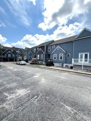 902 Sea Mountain Hwy Apt 5, North Myrtle Beach, SC 29582