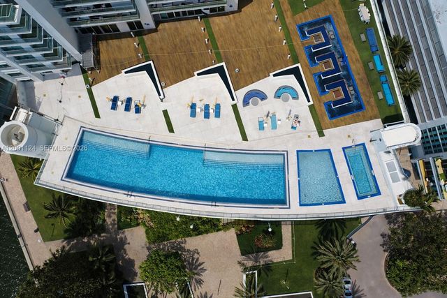 92 SW 3rd St 4310, Miami, FL 33130