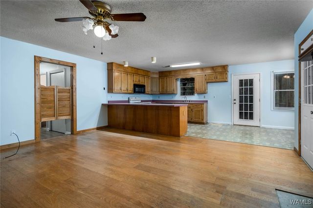 14141 Boswell Rd, Coker, AL 35452