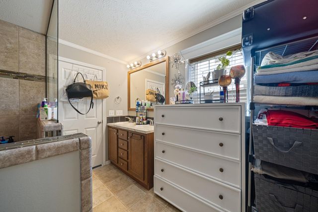 1360 Rolling Hills Drive, Maplewood, MN 55119