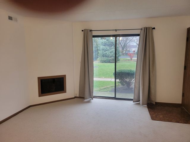 1721 S Washington Street 1721, Naperville, IL 60565