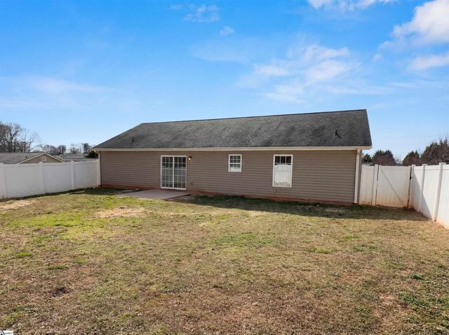 207 Heatherbrook Drive, Lyman, SC 29365