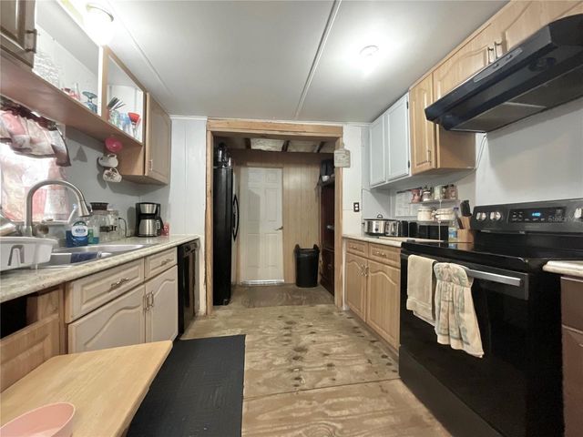 1701 SANFORD STREET, Lake Wales, FL 33859