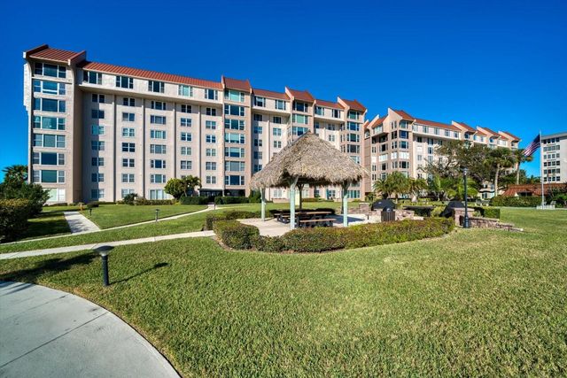 634 EDGEWATER DRIVE 444, Dunedin, FL 34698