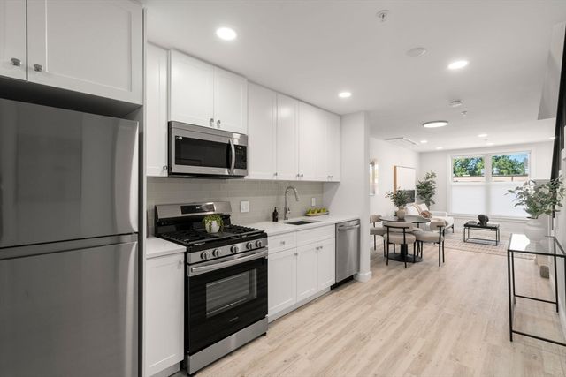 602 Canterbury 9U, Boston, MA 02131