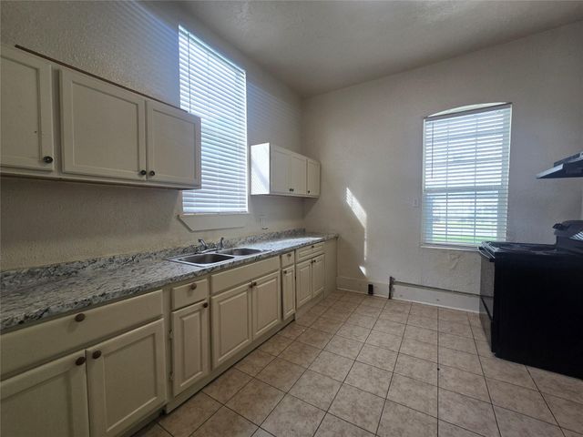3523 Winnie Street, Galveston, TX 77550