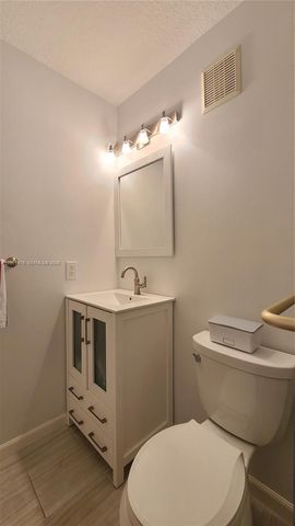 5791 NW 116 AVE 105, Doral, FL 33178