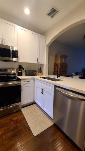 5791 NW 116 AVE 105, Doral, FL 33178