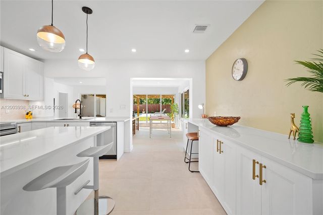 1360 NE 138th St, North Miami, FL 33161