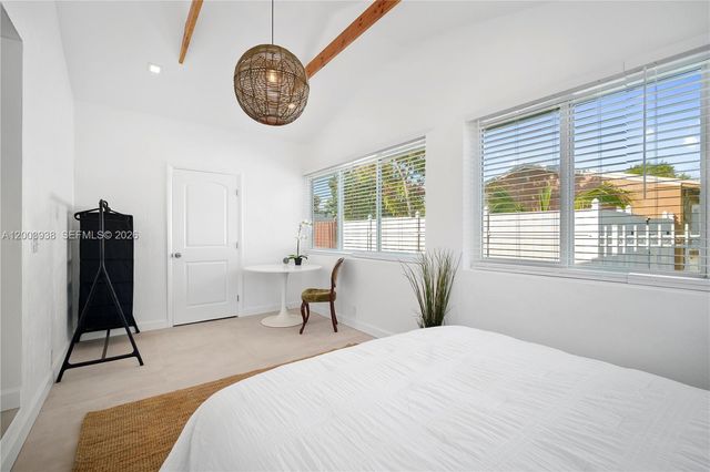 1360 NE 138th St, North Miami, FL 33161