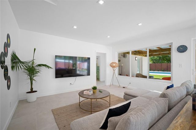 1360 NE 138th St, North Miami, FL 33161