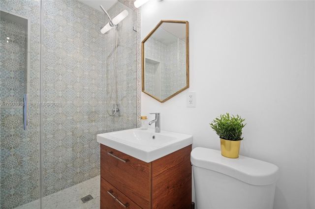 1360 NE 138th St, North Miami, FL 33161