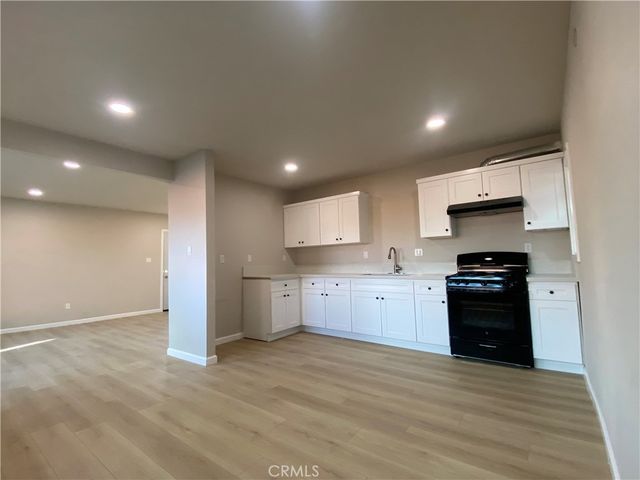 1556 S Wite Avenue, Pomona, CA 91766