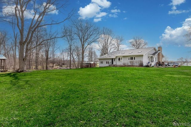 1255 West River Road, Grand Island, NY 14072