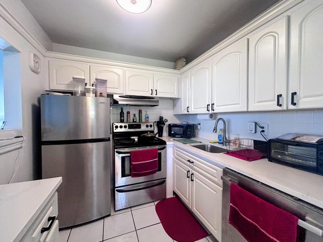240 W Horizons W 108, Boynton Beach, FL 33435