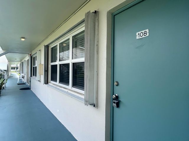 240 W Horizons W 108, Boynton Beach, FL 33435