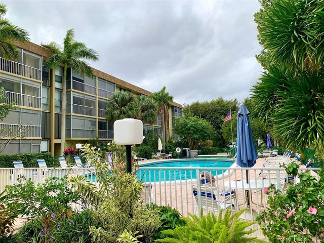 367 S Federal Highway 107B, Deerfield Beach, FL 33441