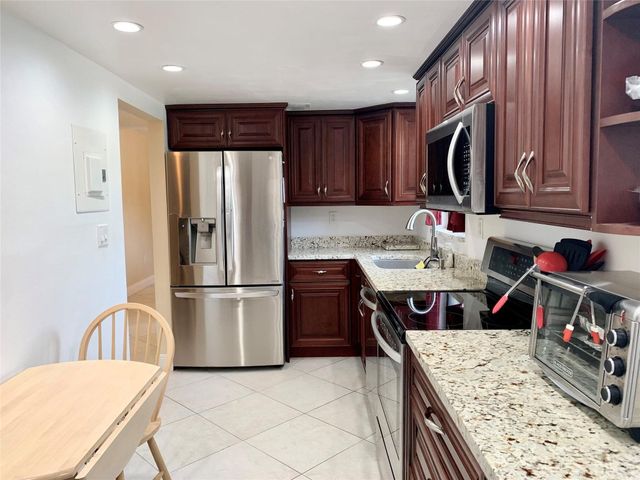 367 S Federal Highway 107B, Deerfield Beach, FL 33441