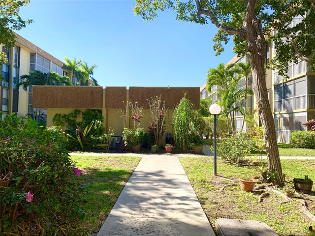 367 S Federal Highway 107B, Deerfield Beach, FL 33441