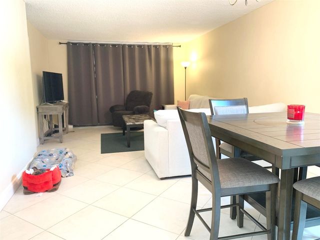 367 S Federal Highway 107B, Deerfield Beach, FL 33441