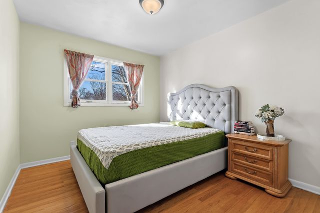 514 W Melody Avenue, Portage, MI 49024