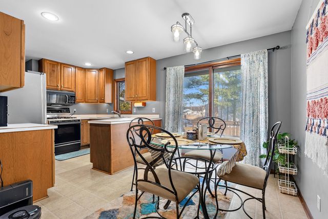 514 W Melody Avenue, Portage, MI 49024