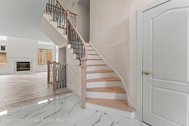 104 Carmel Court, Holmdel, NJ 07733