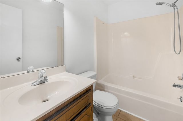 49 Charterhouse Avenue, Piedmont, SC 29673