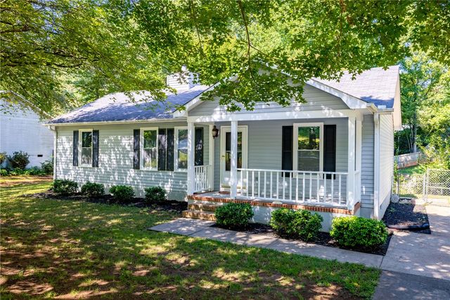 49 Charterhouse Avenue, Piedmont, SC 29673