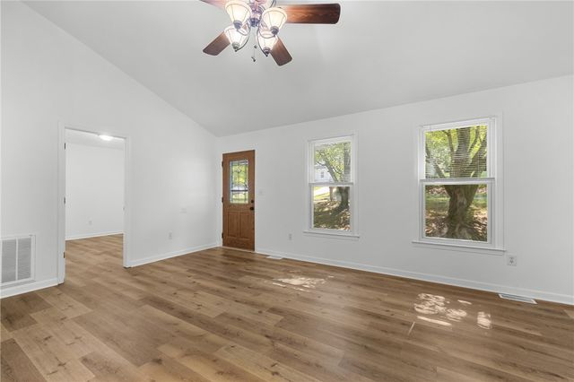 49 Charterhouse Avenue, Piedmont, SC 29673
