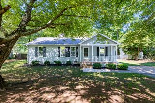 49 Charterhouse Avenue, Piedmont, SC 29673