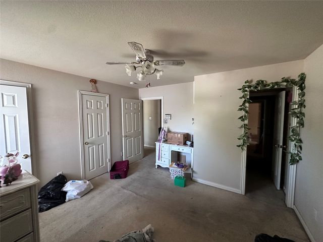 4704 Tearose Trail, Fort Worth, TX 76123