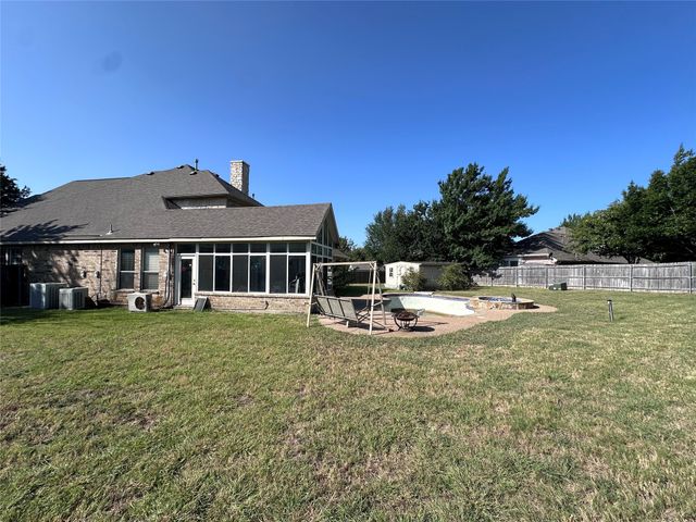 4704 Tearose Trail, Fort Worth, TX 76123