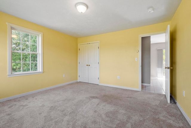 140 Chace Hill Rd, Lancaster, MA 01523